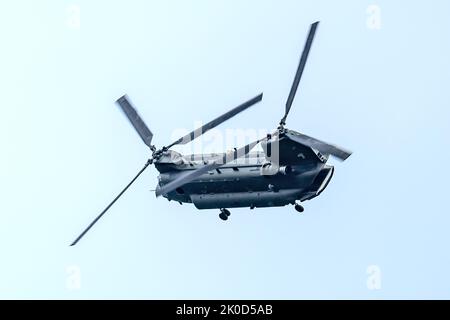 RAF HC6A Chinook Display, Bournemouth Air Show 2022, Großbritannien Stockfoto