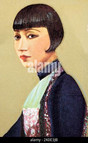 Farbliches Foto von Anna May Wong. Wong Liu-tsong (3. Januar 1905 - 3. Februar 1961), professionell als Anna May Wong bekannt, war eine amerikanische Schauspielerin, die als der erste chinesisch-amerikanische Hollywood-Filmstar und als erste chinesisch-amerikanische Schauspielerin internationale Anerkennung erhielt. Stockfoto