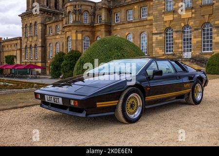 1985 Lotus Turbo Esprit ‘LOT 82T’ auf der Salon Privé Concours d’Elégance Motorshow, die am 4.. September 2022 im Blenheim Palace stattfand Stockfoto