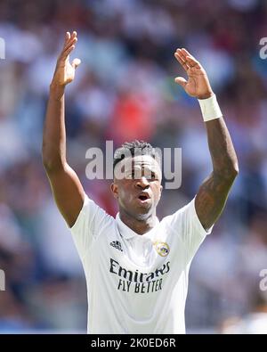 Madrid, Spanien. 11. September 2022. Vinicius Jr. von Real Madrid reagiert während des La Liga-Spiels zwischen Real Madrid und RCD Mallorca, das am 11. September 2022 im Santiago Bernabeu Stadium in Madrid, Spanien, gespielt wurde. (Foto von Ruben Albarran / PRESSIN) Credit: PRESSINPHOTO SPORTS AGENCY/Alamy Live News Stockfoto