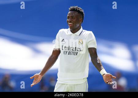 Madrid, Spanien. 11. September 2022. Vinicius Jr. von Real Madrid reagiert während des La Liga-Spiels zwischen Real Madrid und RCD Mallorca, das am 11. September 2022 im Santiago Bernabeu Stadium in Madrid, Spanien, gespielt wurde. (Foto von Ruben Albarran / PRESSIN) Credit: PRESSINPHOTO SPORTS AGENCY/Alamy Live News Stockfoto