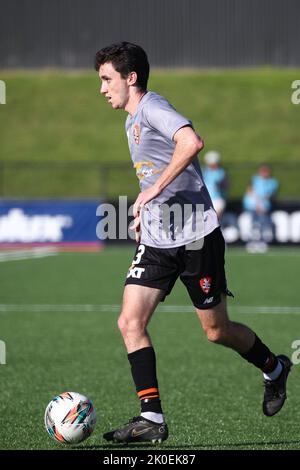 11.. September 2022; Sydney United Sports Centre, Edensor Park, New South Wales, Australien; Australien A League Cup, Halbfinale, Sydney United gegen Brisbane Roar: Henry Hore von Brisbane Roar Stockfoto