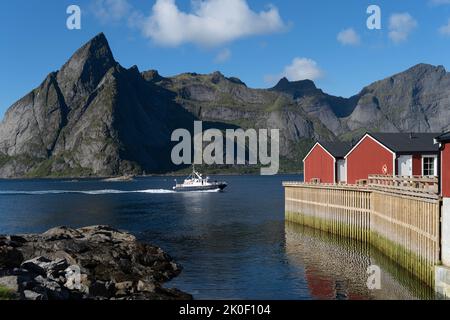 Blick auf Hamnøy, Lofoten, Norwegen Stockfoto