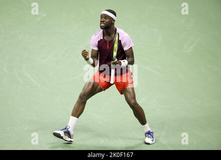 Frances Tiafoe aus den USA am 12. Tag der US Open 2022, 4. Grand Slam Tennisturnier der Saison am 9. September 2022 im USTA National Tennis Center in New York, USA - Foto: Jean Catuffe/DPPI/LiveMedia Stockfoto