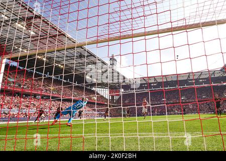 KÖLN, DEUTSCHLAND - SEPTEMBER 11 2022: Das Fußballspiel der Bundesliga 1.FC Köln gegen 1.FC Union Stockfoto