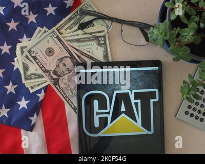 Deutschland. 11. September 2022. In dieser Abbildung ist ein Caterpillar Inc.-Logo auf einem Tablet zu sehen. (Foto von Igor Golovniov/SOPA Images/Sipa USA) Quelle: SIPA USA/Alamy Live News Stockfoto