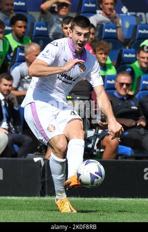 Bergamo, Italien. 11. Oktober 2021. Luka Lochoshvili Spieler von Cremonese, während der SpielserieEin italienisches Meisterschaft Atalanta vs Cremonese Endergebnis, Atalanta 1, Cremonese 1, Spiel im Gewiss Stadium gespielt. Bergamo, Italien, 11. September 2022. (Foto von Vincenzo Izzo/Sipa USA) Quelle: SIPA USA/Alamy Live News Stockfoto