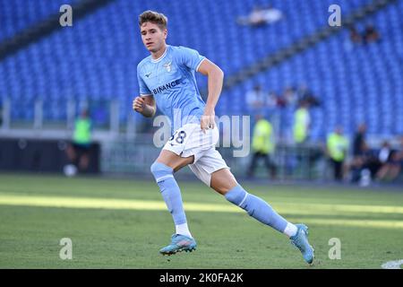 Rom, Italien. 11. September 2022. Toma Basic von SS Lazio während der Serie Ein Spiel zwischen SS Lazio und Hellas Verona im Stadio Olimpico am 11. September 2022 in Rom, Italien. Kredit: Unabhängige Fotoagentur/Alamy Live Nachrichten Stockfoto