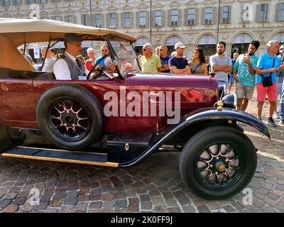 Italien Piemont Turin 'Autolook Week Torino' Parade des historischen Autos Credit: Realy Easy Star/Alamy Live News Stockfoto