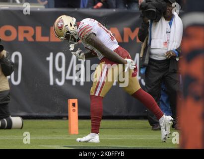 Chicago, Usa. 11. September 2022. Deebo Samuel (19), 49ers-breiter Empfänger aus San Francisco, feiert am Sonntag, den 11. September 2022, seinen Touchdown im zweiten Quartal gegen die Chicago Bears auf dem Soldier Field in Chicago. Foto von Mark Black/UPI Credit: UPI/Alamy Live News Stockfoto