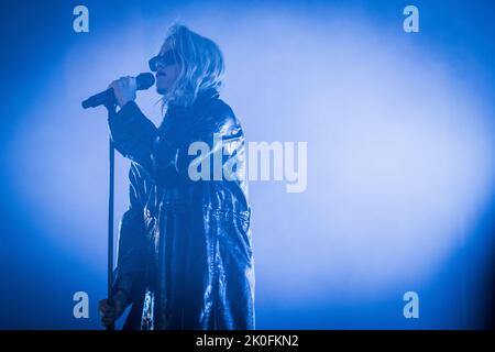 Roskilde, Dänemark. 30., Juni 2022. Die amerikanische Sängerin Sky Ferreira spielt ein Live-Konzert während des dänischen Musikfestivals Roskilde Festival 2022 in Roskilde. (Foto: Gonzales Photo - Thomas Rasmussen). Stockfoto