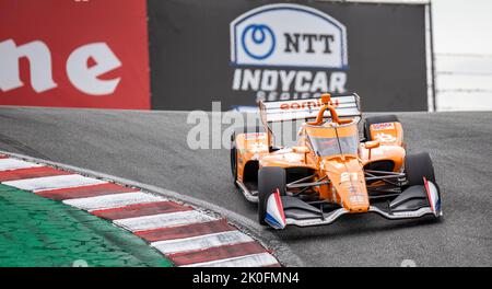 September 10, 2022 Monterey, CA, USA Ed carbenter Rennfahrer Rinus VeeKey kam während des Firestone Grand Prix von Monterey Practice # 2 auf dem WeatherTech Raceway Laguna Seca Monterey, CA Thurman James / CSM in den Korkenzieher Stockfoto