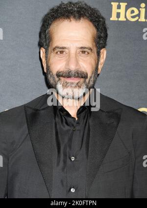 LOS ANGELES, CA - 10. SEPTEMBER: Tony Shalhoub besucht die Hollywood Reporter sag-AFTRA Emmy Party in einer privaten Eigentumswohnung Residenz am 10. September 2022 i Stockfoto