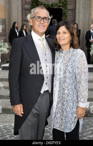 Prinz Francesco Ruspoli und Prinzessin Angelica Ruspoli nehmen an der Hochzeit von Prinzessin Giacinta Ruspoli und Alessia Rossi in der Stiftskirche Santa Maria in Vignanello am 10. September 2022 in Italien Teil.Foto von David Niviere/ABACAPRESS.COM Stockfoto