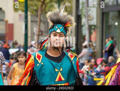 Alameda, CA - 4. Juli 2022: Teilnehmer der Alameda Parade vom 4.. Juli, einer der größten und längsten Parade zum Unabhängigkeitstag der Nation. Stockfoto