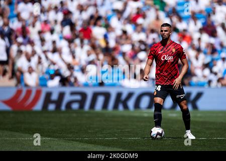 MADRID, SPANIEN - 11. SEPTEMBER: Martin Valjent von RCD Mallorca im Einsatz während des La Liga Santander Spiels zwischen Real Madrid CF und RCD Mallorca am 11. September 2022 in Santiago Bernabeu in Madrid, Spanien. Quelle: Ricardo Larreina/AFLO/Alamy Live News Stockfoto