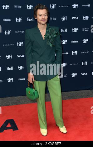 Toronto, Kanada. 11. September 2022. Harry Styles nimmt an der Weltpremiere von „My Policeman“ im Princess of Wales Theatre während des Toronto International Film Festival in Toronto, Kanada, am Sonntag, 11. September 2022 Teil. Foto von Chris Chew/UPI Credit: UPI/Alamy Live News Stockfoto