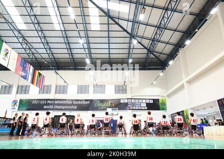 Phuket, Thailand. 11. September 2022. Männer U23 Japan Team Group (JPN) Rollstuhl-Basketball : 2022 IWBF Männer U23 Rollstuhl-Basketball-Weltmeisterschaft Männer Vorrunde zwischen Japan 69-38 Kanada im Sportkomplex der Prince of Songkla University, Phuket Campus in Phuket, Thailand . Quelle: AFLO/Alamy Live News Stockfoto