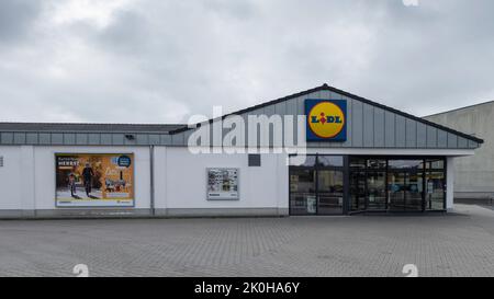 Deutschland , Forst , 11.09.2022 , Vorderansicht eines Lidl-Ladens Stockfoto