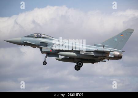 Fairford, Großbritannien, 14.. Juli 2022, Kommt Ein deutscher Eurofighter-Taifun für das RIAT Royal International Air Tattoo, Stockfoto