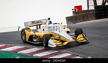 Monterey, CA, USA. 10. September 2022. A. Team Penske-Fahrer Scott McLaughlin kommt in den Korkenzieher der Firestone Grand Prix von Monterey übt # 2 auf dem WeatherTech Raceway Laguna Seca Monterey, CA Thurman James/CSM/Alamy Live News Stockfoto