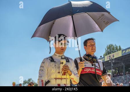 MONZA, Italien, 11. September 2022;#24, Guanyu ZHOU, CHN, Alfa Romeo Racing F1 Team, C42 , F065 Motor, während der Formel 1, F1, Großer Preis Von Italien, Gross Stockfoto