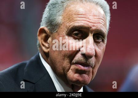 Atlanta, Georgia, USA. 11. September 2022. Atlanta Falcons Besitzer Arthur Blank vor dem Spiel gegen die New Orleans Saints im Mercedes-Benz Stadium (Foto: © Debby Wong/ZUMA Press Wire) Stockfoto