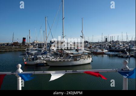 Ramsgate, Kent. Marina mit Yachten vor Anker. Stockfoto