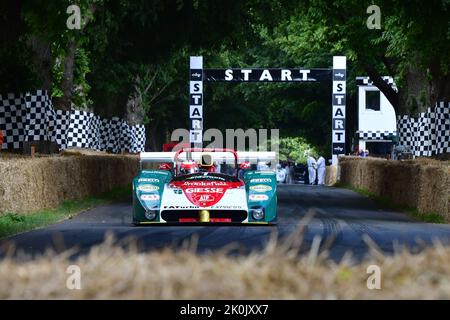 Deborah Mayer, Ferrari 333SP, Eine Auswahl aus der illustren Vergangenheit von Ferrari, eine Mischung aus Sportwagen, GT Racers und Formel 1, 75 Jahre Ferrari, Go Stockfoto