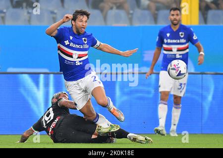 Foto Tano Pecoraro/LaPresse 10 Settembre 2022 - Genua, Italia Sport, CalcioSampdoria vs Milan - Campionato italiano di calcio Serie A Tim 2022/2023 - Stadio Luigi FerrarisNella foto: Bereszynski, hernandezFoto Tano Pecoraro/LaPresse 10. September 2022 - Genua, Italien Sport, Fußball Sampdoria vs Milan - Italienische Serie A Fußball-Meisterschaft 2022/2023 - Luigi Ferraris Stadion auf dem Foto: Bereszynski, hernandez Stockfoto