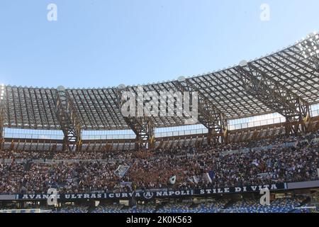 Napoli, Italien. 10. September 2022. Aktion während des Fußballschlages zwischen SSC Napoli und SPEZIA CALCIO im DIEGO ARMANDO MARADONA Stadium in Napoli.Endergebnis Napoli gegen SPEZIA CALCIO 1-0.in Bild Unterstützer des SSC NAPOLI (Foto von Salvatore Esposito/Pacific Press) Quelle: Pacific Press Media Production Corp./Alamy Live News Stockfoto