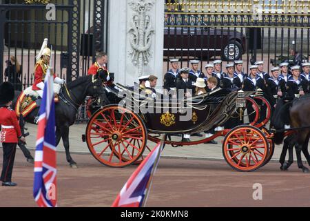 4.. Juni 2002 - Goldenes Jubiläum von Königin Elizabeth II. Im Buckingham Palace in London Stockfoto