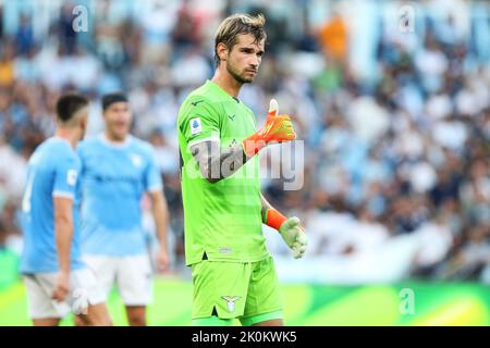 Ivan Provedel Torwart von Latium gibt einen Daumen nach oben während der italienischen Meisterschaft Serie Ein Fußballspiel zwischen SS Lazio und Hellas Verona am 11. September 2022 im Stadio Olimpico in Rom, Italien - Foto Federico Proietti / DPPI Stockfoto