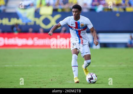 Alex Balde vom FC Barcelona während der spanischen Liga La Liga Santander spielte am 10. September 2022 im Stadion Nuevo Mirandilla in Cadiz, Spanien, ein Fußballspiel zwischen Cadiz CF und FC Barcelona. Foto Joaquin Corchero / SpainDPPI / DPPI - Foto: Oscar J. Barroso/DPPI/LiveMedia Stockfoto