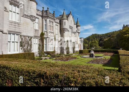 Schottland, Balmoral, Balmoral Castle, 2019, Mai, 14: Balmoral Castle and Grounds, Royal Deeside, Schottland. Stockfoto