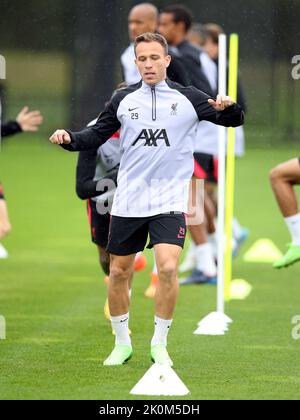 Liverpools Arthur während einer Trainingseinheit im AXA Training Center, Liverpool. Bilddatum: Montag, 12. September 2022. Stockfoto