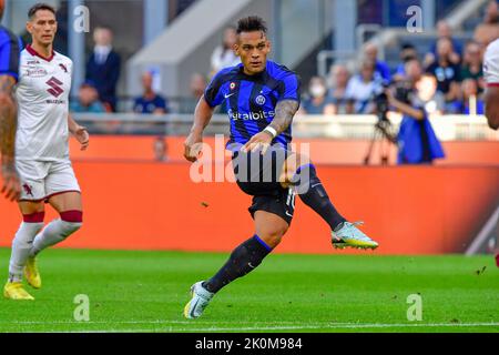 Mailand, Italien. 10., September 2022. Lautaro Martinez (10) von Inter gesehen während der Serie Ein Spiel zwischen Inter und Turin bei Giuseppe Meazza in Mailand. (Bildnachweis: Gonzales Photo - Tommaso Fimiano). Stockfoto