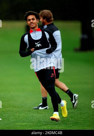 12.. September 2022, AXA Training Center, Kirkby, England: Liverpool FC Training und Pressekonferenz vor dem Champions League Spiel gegen Ajax am 13.. September: Fabio Carvalho von Liverpool während der heutigen Trainingseinheit Stockfoto