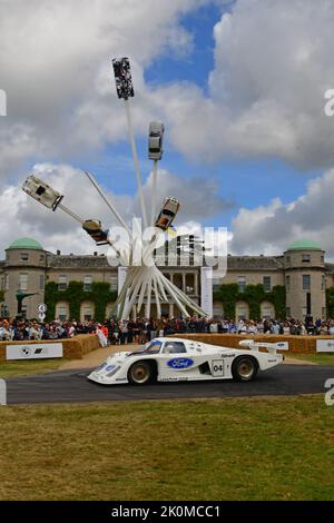 Ian Beatty, Ford C100, die für die Saison 1982 eingeführten Fahrzeuge der Gruppe C wurden zu den kultigen Autos des Langstreckensports, insbesondere bei Veranstaltungen wie dem Le Ma Stockfoto