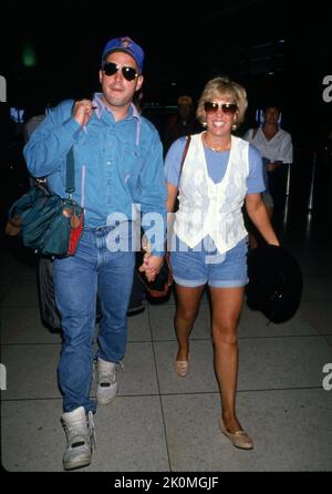 Garth Brooks und seine Frau Sandy um die 1990er Jahre Kredit: Ralph Dominguez/MediaPunch Stockfoto