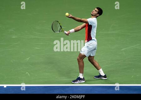 Carlos Alcaraz (ESP) Gewinner, der im Herrenfinale bei den US Open 2022 antritt. Stockfoto