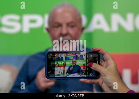 Sao Paulo, Brasilien. 12. September 2022. SP - Sao Paulo - 09/12/2022 - SAO PAULO, KOLEKTIV LULA UND MARINA SILVA - ehemaliger Präsident Lula (PT) während einer Pressekonferenz zusammen mit der ehemaligen Umweltministerin Marina Silva (Rede Nachhalidade) Dieser Montag- Messe (12) im politischen Büro der Koalition Brasil da Esperanca in Sao Paulo. Foto: Suamy Beydoun/AGIF/Sipa USA Quelle: SIPA USA/Alamy Live News Stockfoto