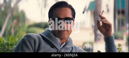 VERÖFFENTLICHUNGSDATUM: 6. Januar 2023. TITEL: Babylon. STUDIO: Paramount Pictures. REGIE: Damien Chazelle. HANDLUNG: In Hollywood während des Übergangs von Stummfilmen zu Talkies, mit Fokus auf eine Mischung aus historischen und fiktionalen Charakteren. MIT BRAD PITT und Jack Conrad. (Kreditbild: © Paramount Pictures/Entertainment Pictures) Stockfoto