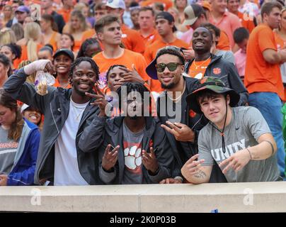 Clemson, SC, USA. 10. Sep, 2022. Während des NCAA Fußballspiels zwischen den Clemson Tigers und Furman Paladins im Memorial Stadium in Clemson, SC. Kyle Okita/CSM/Alamy Live News Stockfoto