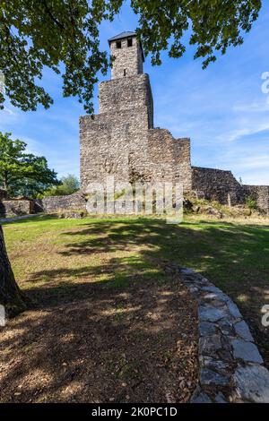 Alte mittelalterliche Burg von Grimburg in Deutschland Stockfoto