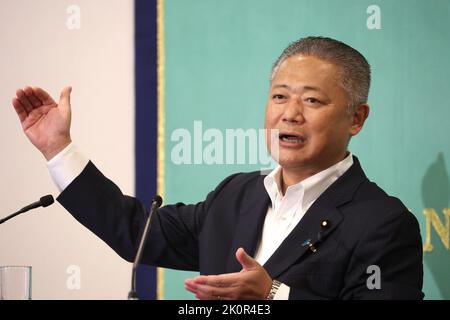 Tokio, Japan. 13. September 2022. Japans Opposition Nobuyuki Baba, der Vorsitzende der Japan Innovation Party, hält am Dienstag, dem 13. September 2022, eine Rede im Japan National Press Club in Tokio. Baba wurde auf der Parteiversammlung am 27. August als Nachfolger des Bürgermeisters von Osaka, Ichiro Matsui, für den neuen Parteiführer gewählt. Quelle: Yoshio Tsunoda/AFLO/Alamy Live News Stockfoto