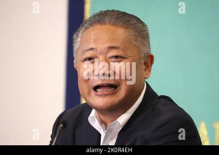 Tokio, Japan. 13. September 2022. Japans Opposition Nobuyuki Baba, der Vorsitzende der Japan Innovation Party, hält am Dienstag, dem 13. September 2022, eine Rede im Japan National Press Club in Tokio. Baba wurde auf der Parteiversammlung am 27. August als Nachfolger des Bürgermeisters von Osaka, Ichiro Matsui, für den neuen Parteiführer gewählt. Quelle: Yoshio Tsunoda/AFLO/Alamy Live News Stockfoto