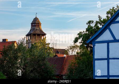 Der Turm der Burg von Frauen in Hessen Stockfoto