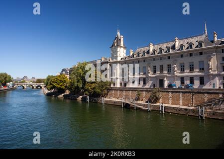 Blick auf das historische Gebäude des Strafgerichtshofs genannt Correctionnel, Strafgericht. Das Tribunal de grande Instance de Paris befindet sich im Pal Stockfoto