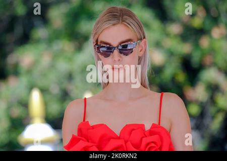 Die englische Schauspielerin Vanessa Kirby bei den Internationalen Filmfestspielen in Venedig 79 2022. Ankunft in Lido. Venedig (Italien), 7.. September 2022 Stockfoto